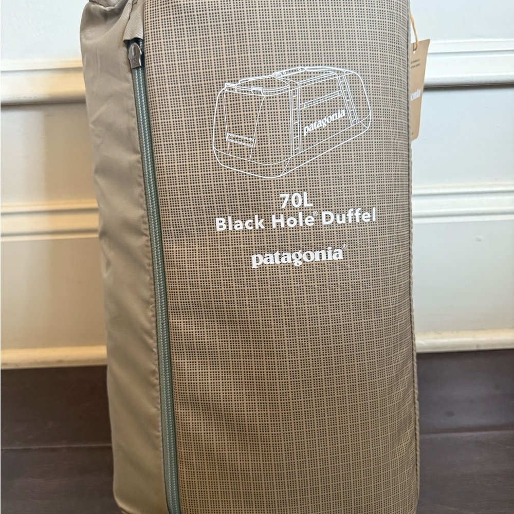 Patagonia 70L Black Hole Duffel Bag - Beige